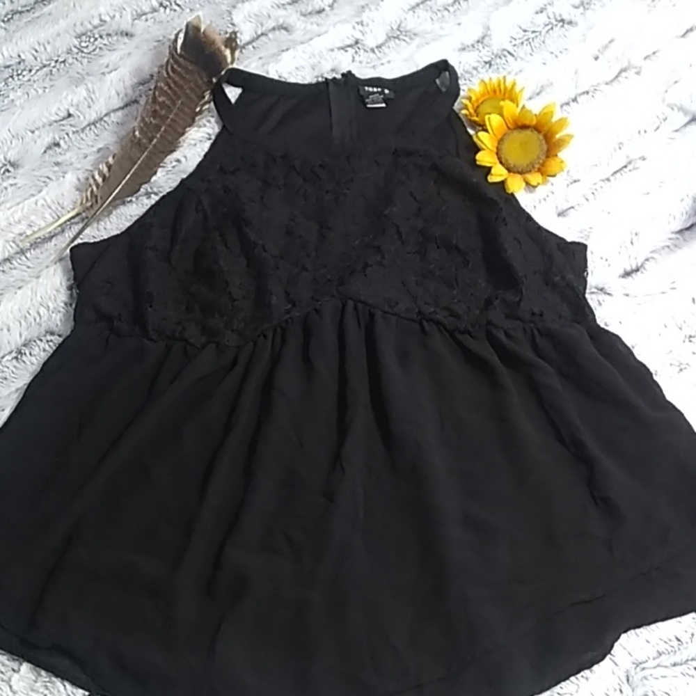 Women's sleeveless shirt